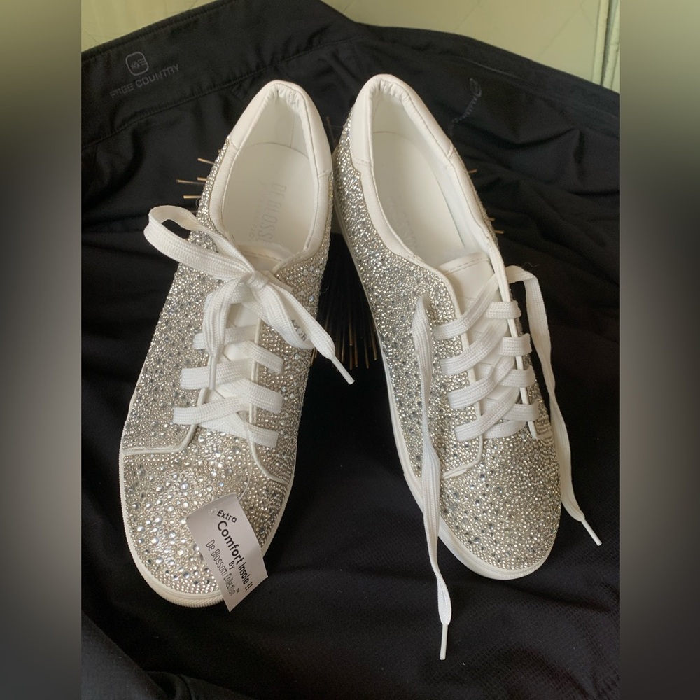 De Blossom Collection Sparkling Silver and White Sneakers Size 10